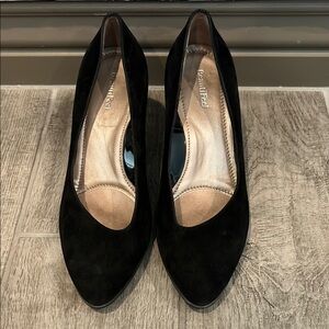 BeautiFeel Women's black suede pumps size 37